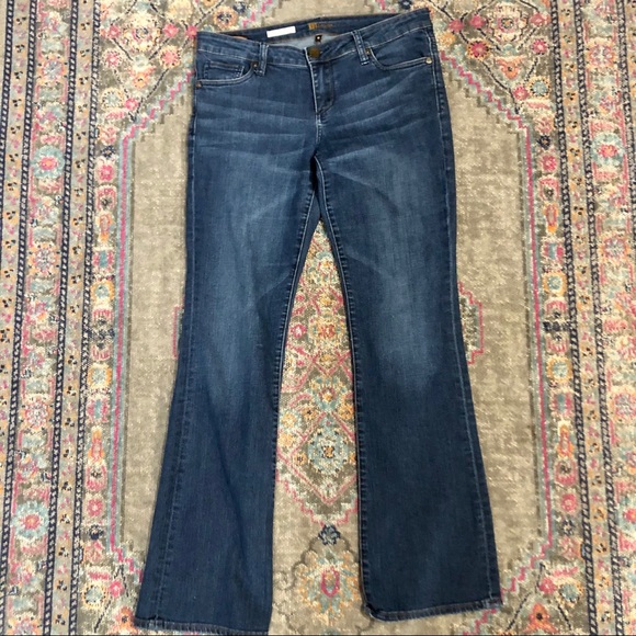 Kut from the Kloth Farrah Baby bootcut jeans! - Picture 2 of 8